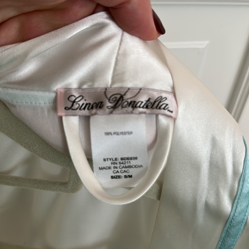 Bride Robe - Picture 5 of 5